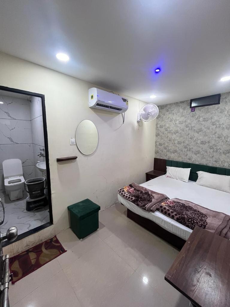 Green Leaf Ujjain Ngoại thất bức ảnh